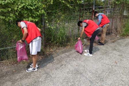 明陽中學於103年8月27日舉辦替代役社區環境清潔活動