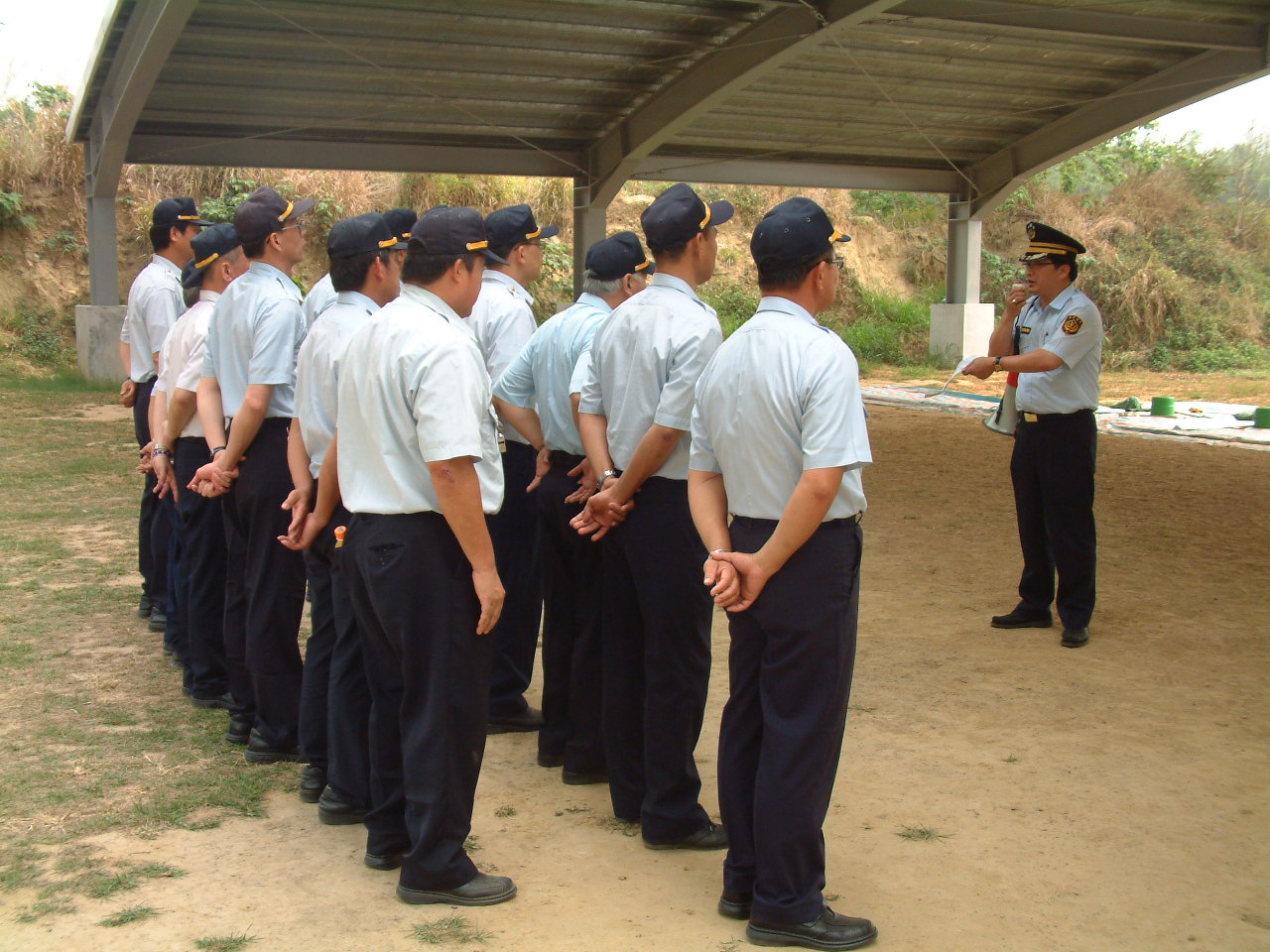 明陽中學警衛隊常年教育實彈射擊訓練