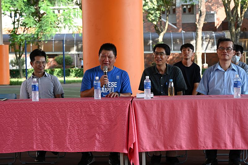 高師大女排總教練陳膺成教授蒞臨講評情形